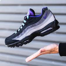 Pin On Sneakers
