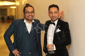 Faced with the hardships, some end up as parasites while others manage to use their wisdom to turn it around and become artists of life. Zizan Razak Lebih Berhati Hati Jaga Mulut Mynewshub