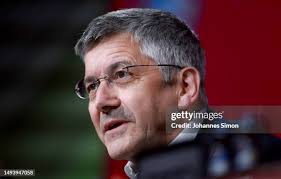 909 Simon Kahn Photos & High Res Pictures