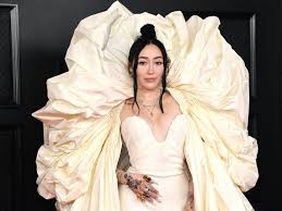 Juliander)alan walker, noah cyrus, digital farm animals, juliander • all falls down (feat. What Noah Cyrus Wore For The 2021 Grammy Awards Photos
