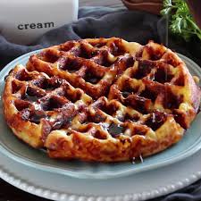 Ein einfaches rezept für herzhafte waffeln mit kartoffeln, speck, käse und frühlingszwiebeln. Geladene Ei Speck Kase Waffeln Yummy Food Videos Eispeckkasewaffeln Food Geladene Videos Yummy Waffeln Rezept Fruhstuck Gerichte Herzhafte Waffeln