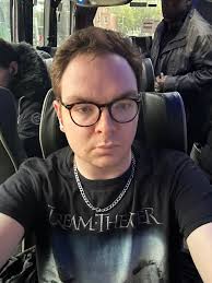 Newport show tickets with friends and partner