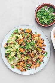 This sweet moroccan salad is prepared by simmering diced sweet potatoes or yams with cinnamon, turmeric, saffron, raisins and honey. Sweet Potato And Raisin Salad