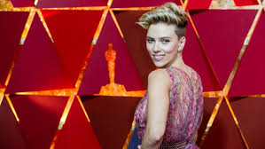 Pixie est clairement un favori de la cette coupe pour cheveux courte vous permettre la créativité, le changement d'image. Ces Mamans Stars Qui Ont Ose La Coupe Courte Magicmaman Com