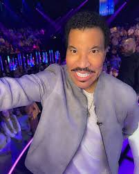 We 💙 U Too! See you tonight 🙌🏽✨ #AmericanIdol