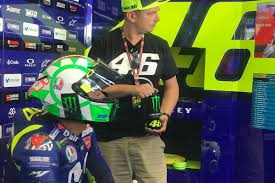 Valentino rossi 'snowman' winter test helmet (sepang 2016) Motogp Valentino Rossi Prasentiert Speziellen Mugello Helm