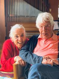 Elle est la cousine de la patineuse artistique carolina kostner et. Helmuth Rilling Happy Birthday Lieber Helmuth Foto David Adorjan Facebook