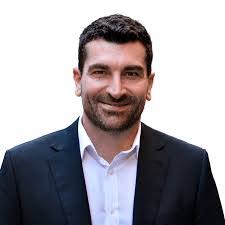 Anthony Squire's Instagram, Twitter & Facebook