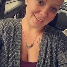 Amber Desautels's Instagram, Twitter & Facebook