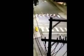 Tudo o que você precisa saber sobre o jogo válido pela oitava rodada da série c do brasileiro. Quadrilha Invade Criciuma Sc Para Assaltar Agencias Bancarias Populacao Relata Terror 01 12 2020 Cotidiano Folha