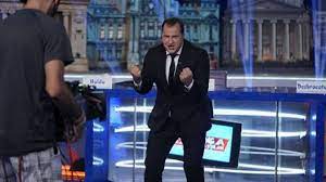 Șerban huidu a anunțat că nu mai prezintă emisiunea „cronica cârcotașilor, de la prima tv. En2tcbx Qu32zm