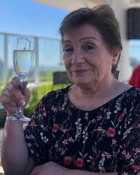 Loli Gonzalez (@tumedio_limon) • Instagram photos and videos