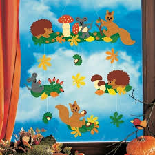 Fensterdeko im angebot große auswahl top marken fensterdeko auf kaufland.de entdecken & sparen jetzt bestellen! Fensterbilder Basteln 64 Diy Ideen Fur Stimmungsvolle Herbstdekoration