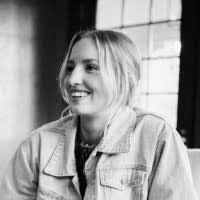 Abigail Buck's Instagram, Twitter & Facebook