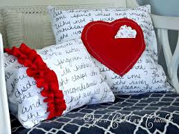 Pin By Jennifer Holston On Valentine S Valentines Pillows Diy Valentines Decorations Valentines Diy