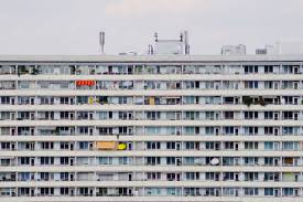 Corlytics.org ist eine so offene community, die darauf abzielt, nutzern eine vielzahl von ideen, schaltplänen, plänen, bildern und vielem mehr zur verfügung zu stellen. Verrottete Altstadte Trostlose Neubauten Das Mieterparadies Ddr Ist Ein Mythos Nzz