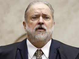 Órgãos do consumidor pedem veto de consignado a pobres: "covardia"