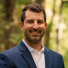 Michael Persin's Instagram, Twitter & Facebook