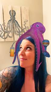 Octopuses as great companions and coworkers