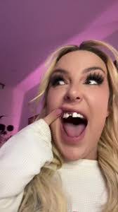 Mona Tanner's Instagram, Twitter & Facebook