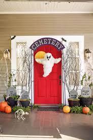 Hi connie, i don't make door decorations to sell; 50 Easy Halloween Decorations 2020 Spooky Home Decor Ideas For Halloween
