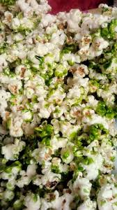Popcorn bisa dibuat dengan waktu kurang dari 5 menit dengan microwave. Cara Buat Popcorn Sendiri Di Rumah Tak Payah Mesin Pakai Kuali