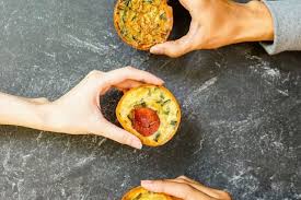 Dengan memakai cookpad, kamu menyetujui kebijakan cookie dan ketentuan pemakaian. Unik Ini 10 Nama Lain Bakwan Di Beberapa Kota Di Indonesia