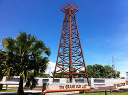 The first derrick constructed was affectionately called 'the grand old lady' and produced oil for 62 years. Miri 10 12 May 13 Travel Blog