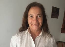 Sandra mihanovich (born april 24, 1957) is an argentine singer, musician, and composer of rock, blues, and tango rhythms. Sandra Mihanovich Hablo De Su Vinculo Con Lizy Tagliani Ella Me Eligio Como Su Madre Revista Paparazzi