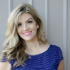 Ashley Motter's Instagram, Twitter & Facebook