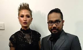 Mari kita lihat sejauh mana keserasian pasangan suami isteri selebriti johan dan ozlyn di dalam segmen kenal ke?. Saya Tidak Suka Anak Saya Jadi Perhatian