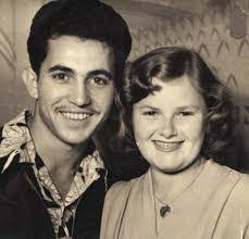 Freda Stark's Instagram, Twitter & Facebook