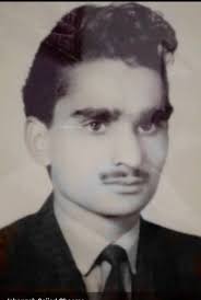 Hi, this is the only picture of my late dad when he was young. Can you age  it please to about 48 years old when he passed away.