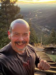 Morning workout at Manitou Incline with push-ups