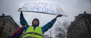 Près de deux cents personnes ont été interpellées. Gilets Jaunes Un Debut D Acte Vi Dans Le Calme Le Point