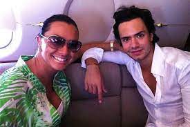 Kamel nacif borge es uno de los más grandes y distinguidos líderes mexicanos, nacido no mamen, hijos de la chingada! Facebook