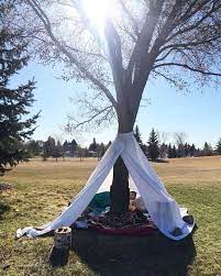 Bom Dia Uma Otima Ideia Para Curtir O Feriado No Parque Hein Ideiasdiferentes Confiram Tambem O Perfil Hedina Outdoor Kids Backyard Fun Outdoor Classroom
