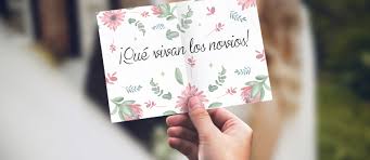 Si quieres compartir la alegría de los recién casados y celebrar su unión, con estas frases para desear lo mejor a una pareja recién casada lograrás expresarles todos tus buenos deseos. Frases Originales Para Felicitar A Los Novios