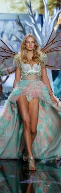 When she was young, her classmates often teased her about her thin physique, some claiming it was caused by illness. Neonscope The Glamorous 2014 Victoria S Secret Show Victoria Secret Fashion Show Victoria Secret Fashion Show