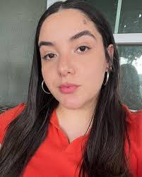 Beatriz Esqueda's Instagram, Twitter & Facebook