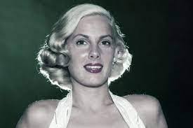 Leon Gillard's Instagram, Twitter & Facebook