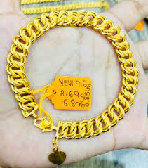 Harga emas terbaru kali ini semoga dengan daftar harga emas 24 karat terbaru ini bisa memudahkan anda dalam membeli emas 24 karat yang anda. Gelang Emas 916 Coco Original Women S Fashion Jewellery On Carousell