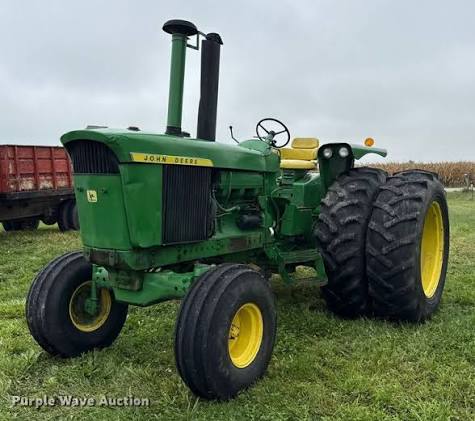 John Deere 4520 Tractor