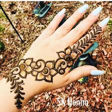 Pin By Mariama Bojang On Mehndi Henna Designs Easy Simple Mehendi Designs Henna Designs Hand
