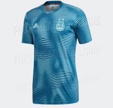 Así, los dos equipos más grandes de la superliga y la selección argentina lucirán ropa de la marca de las tres tiras. Se Filtraron Fotos De La Nueva Camiseta De La Seleccion Argentina