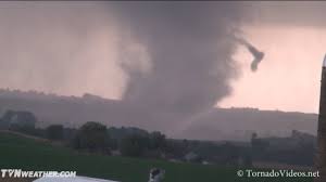 Half of the village of hrusky was destroyed by the tornado, a local official was quoted as saying by the lidove noviny newspaper. Video Preco Je ToÄ¾ko Tornad V Pacifiku Aktuality Sk