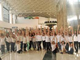 Primul ansamblu mixt realizat în românia, palas iași a introdus. Working Together To Stop Human Trafficking World Vision International