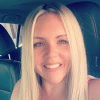 Leanne Winston's Instagram, Twitter & Facebook