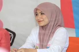 'diva' sekiranya mahu melihat umno terus kekal relevan di hati rakyat. Mesyuarat Bersama Puteri Umno Negeri Zahida Zarik Khan Facebook