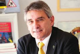 OAKLAND UNIVERSITY » Fall 2013 Volume 6, No.1